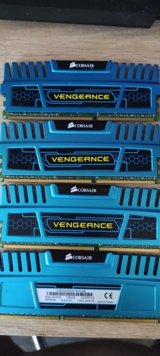 RAM DDR3 16 GB Corsair Vengeance 1600 Mhz
