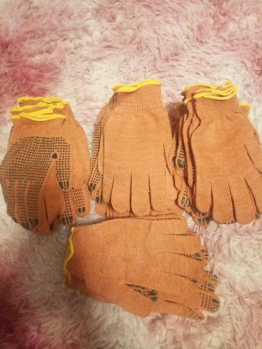 Рукавиці 35 пар по  10грн за  пару