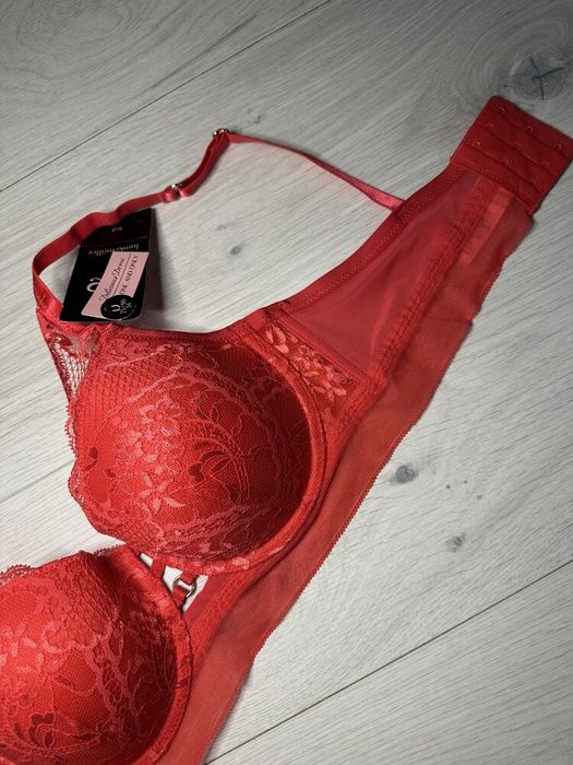 Бюстгальтер брендовий, мереживний 75D. Hunkemoller. Новий, з етикеткою.