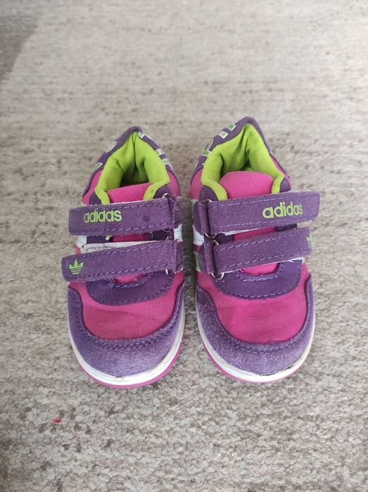 Кросівки адідас дитячі