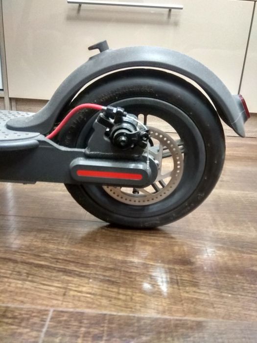 Електросамокат Xiaomi M365