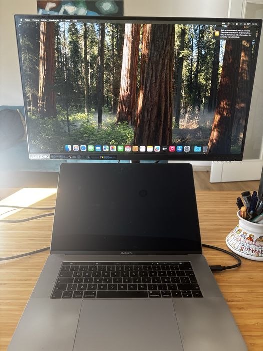 Macbook Pro 15’’ 2018 - só com ecran externo