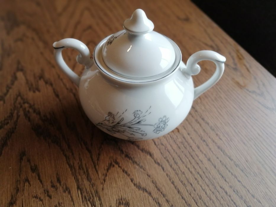 Vendo Serviço de Porcelana da Vista Alegre