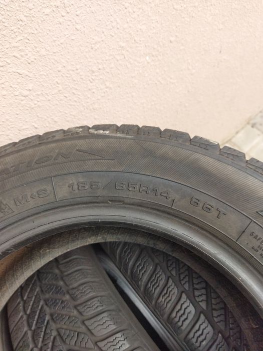 Зимова резина 185/65/14 DEBICA