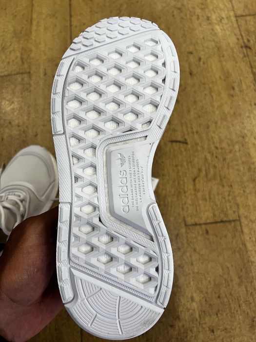 Ténis Adidas NMD_V3 T.39 - NOVO