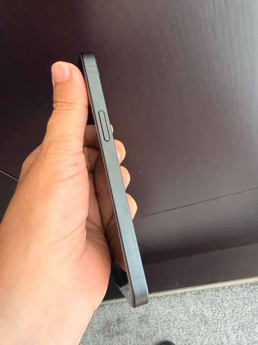 iPhone 16e como novo pouco uso