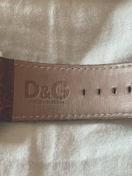 Relogio castanho D&G