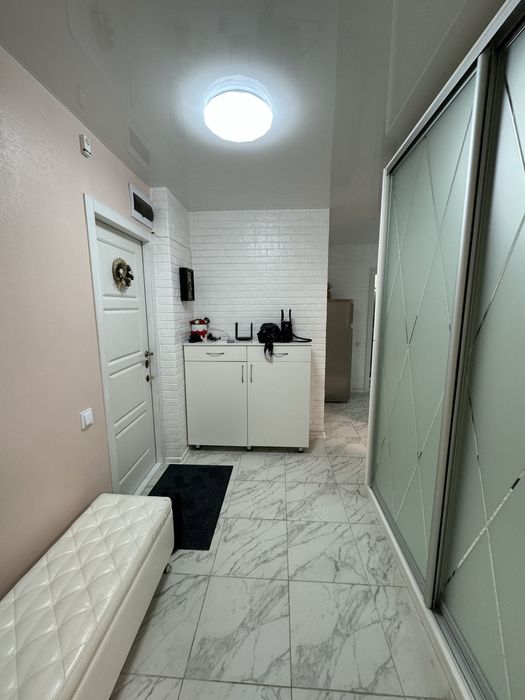 Сдам долгосрочно 2 комн квартиру на Алексеевке