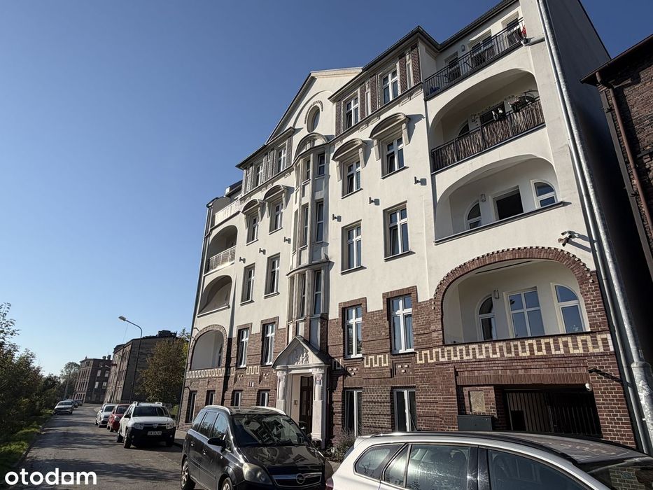 Mieszkanie w wyremontowanej kamienicy z windą i wyposażeniem