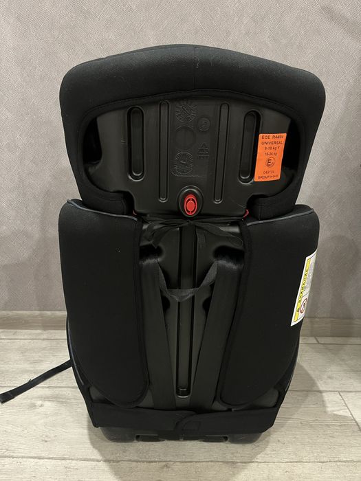 Дитяче автокрісло.Детское автокресло Есть наклон для сна. Німеччина