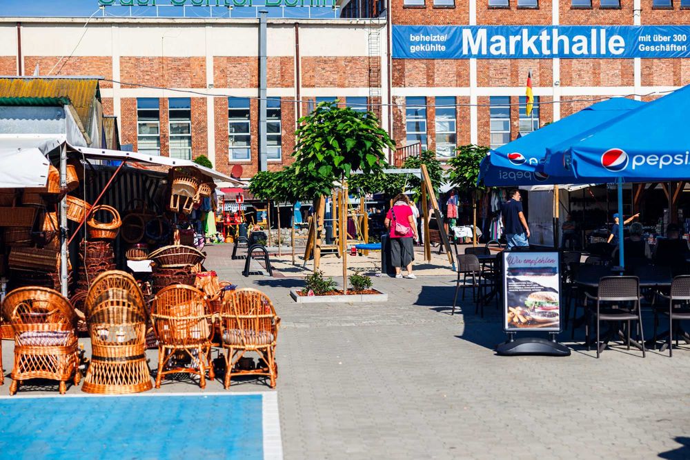 Wynajem powierzchni pod pawilon handlowy - nowy parking Polenmarkt