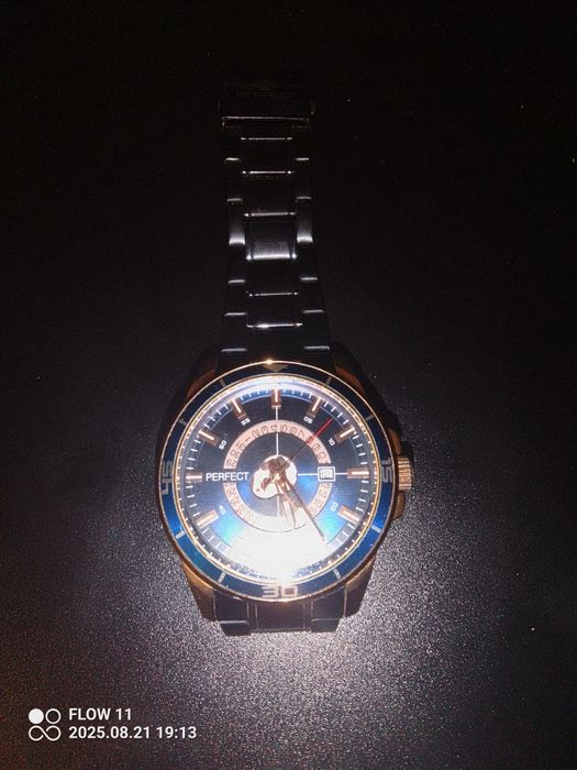 Sprzedam zegarek Perfect z datownikiem