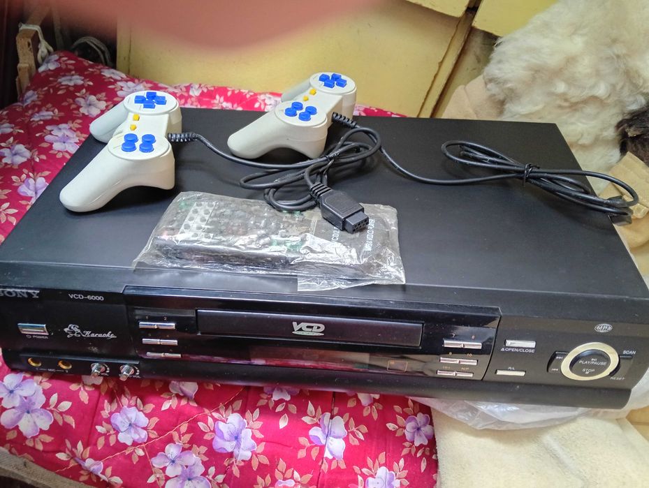 Аудио видео CD плеер Sony VCD-6000