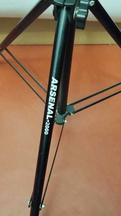 Дві Студійні стійкі Arsenal 2600 та дві Arsenal 2000