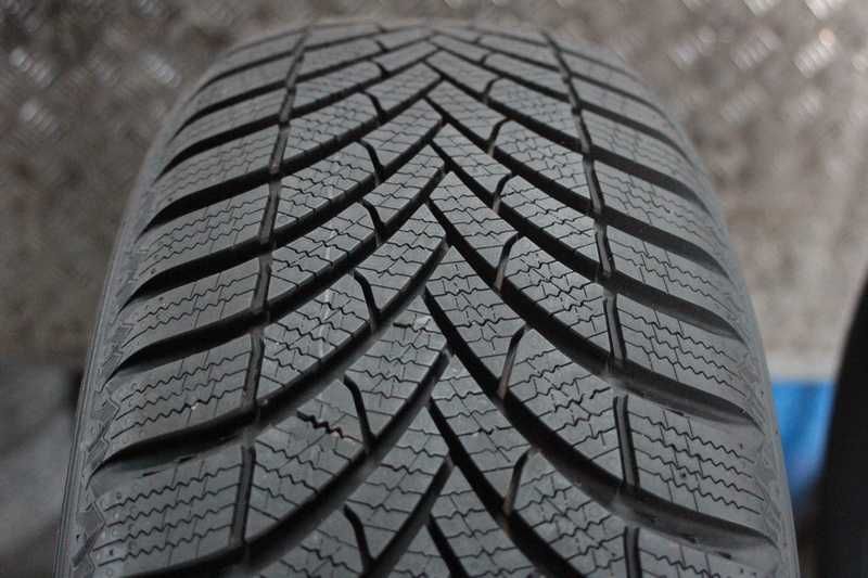 215/55/17 Semperit Speed-Grip 5 215/55 R17 jak nowa 2021r