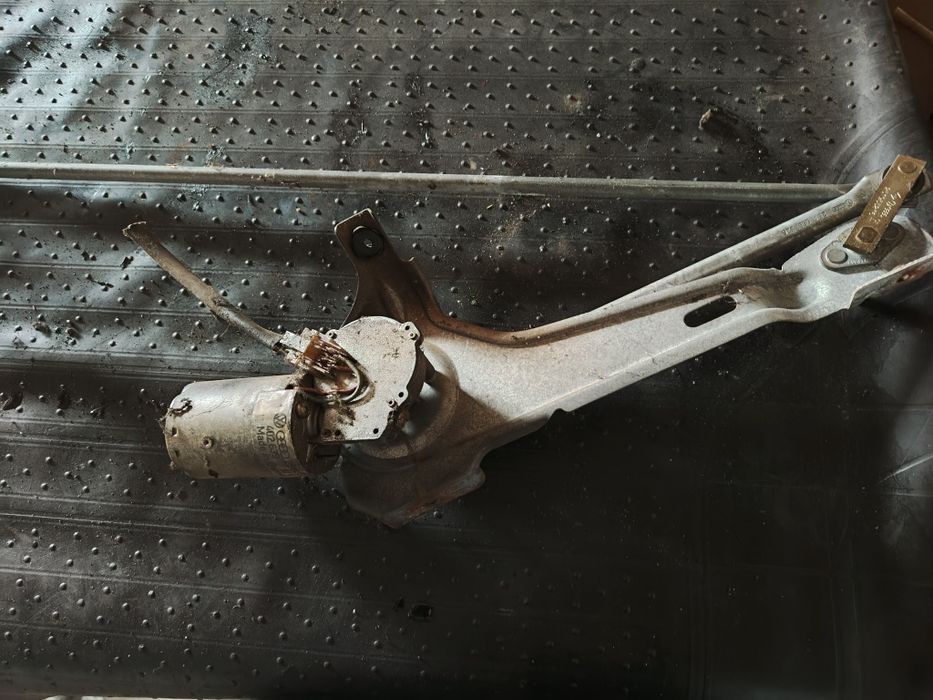 Mechanizm wycieraczek silniczek wycieraczek volkswagen t3