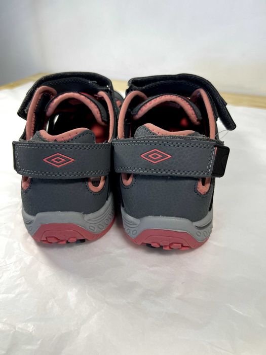 Sandały sportowe turystyczne buty rozmiar 38 Umbro