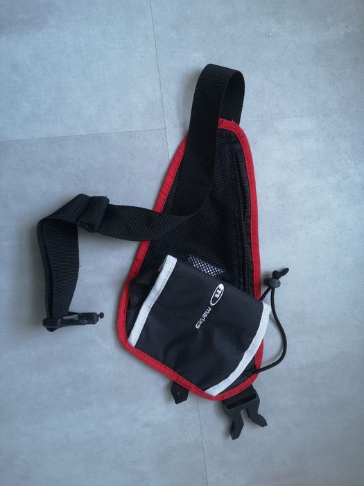 Pas na bidon z kieszenią