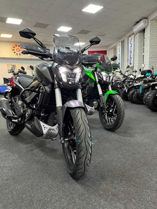 Мотоцикл Bajaj Dominar 400