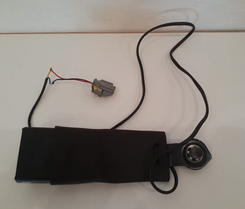 Правый передний замок ремня безопасности Fiat Doblo Punto Siena,