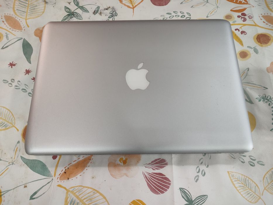 MacBook Pro Intel Core i5460150359877888004