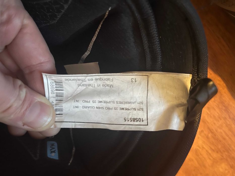 Nagolenniki hokejowe Bauer Supreme 3S Pro Int