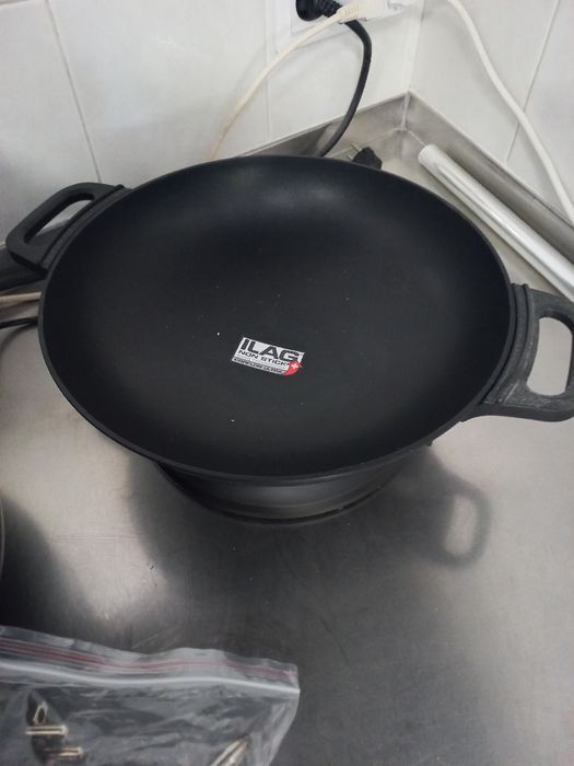 Frigideira eletrica nova