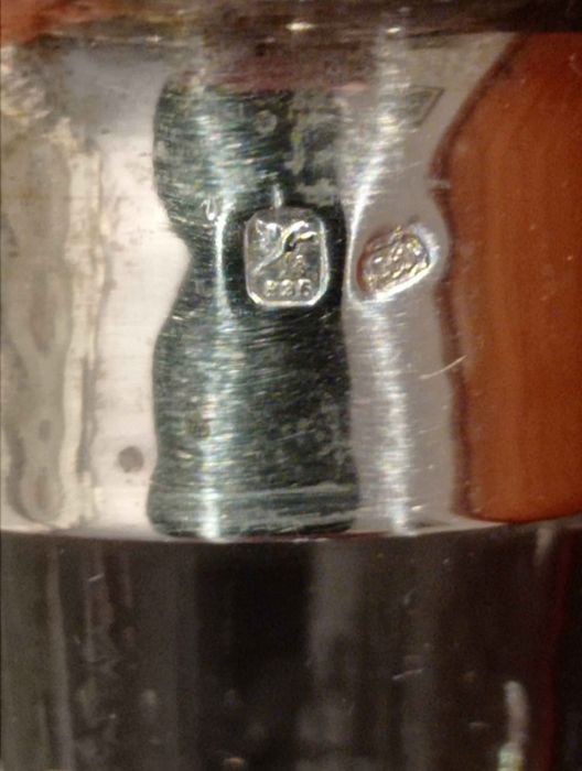 Garrafa ÚNICA de cristal maciço (HAND CUT) JOLUX c/ Gargalo em prata maciça contrastada Cabeça de Águia 835