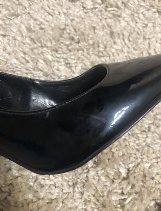 Продам жіночі туфлі GUESS