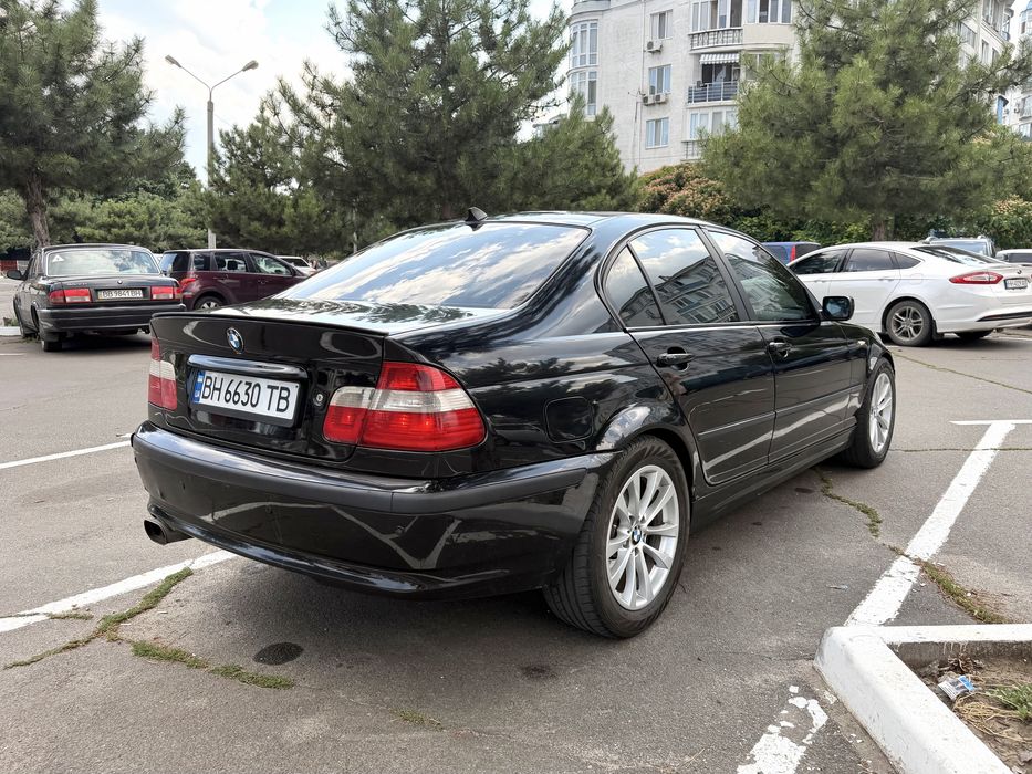 Продам BMW 318i e46