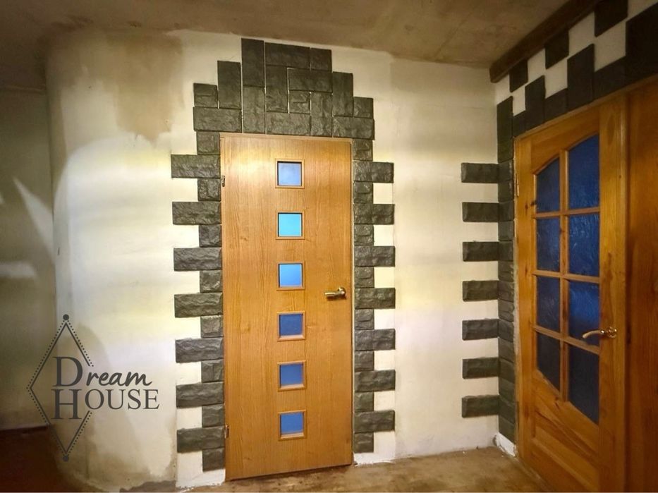 Продаж 2 поверхового будинку