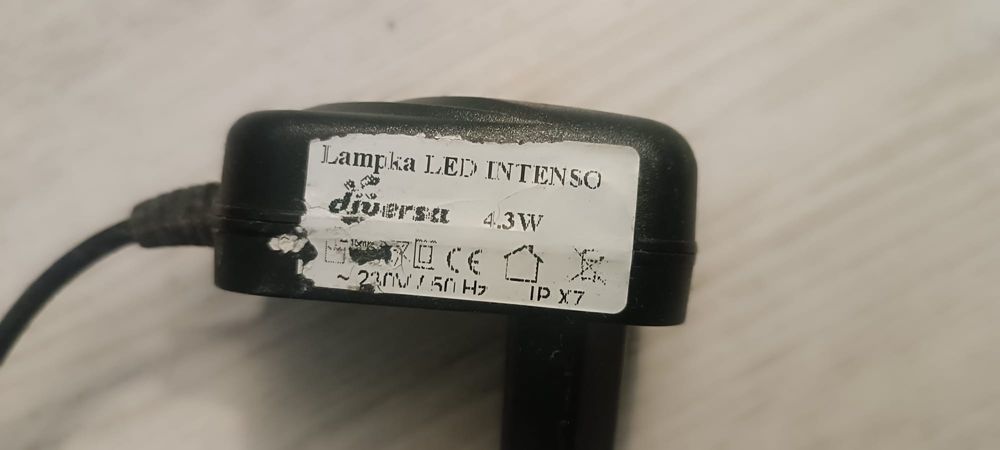 Komplet akwarium z akcesoriami