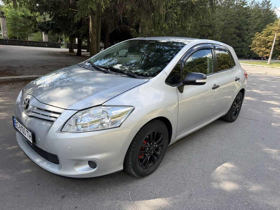 Toyota Auris 1.33, 2010 рік