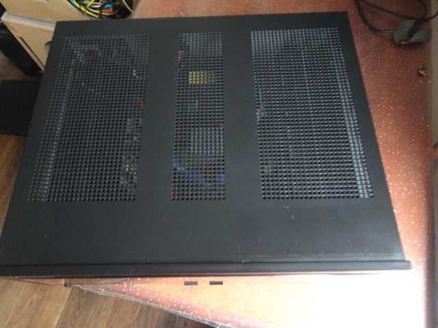 Усилитель Palladium предварительный  LA-1000 и мощности LA 1200