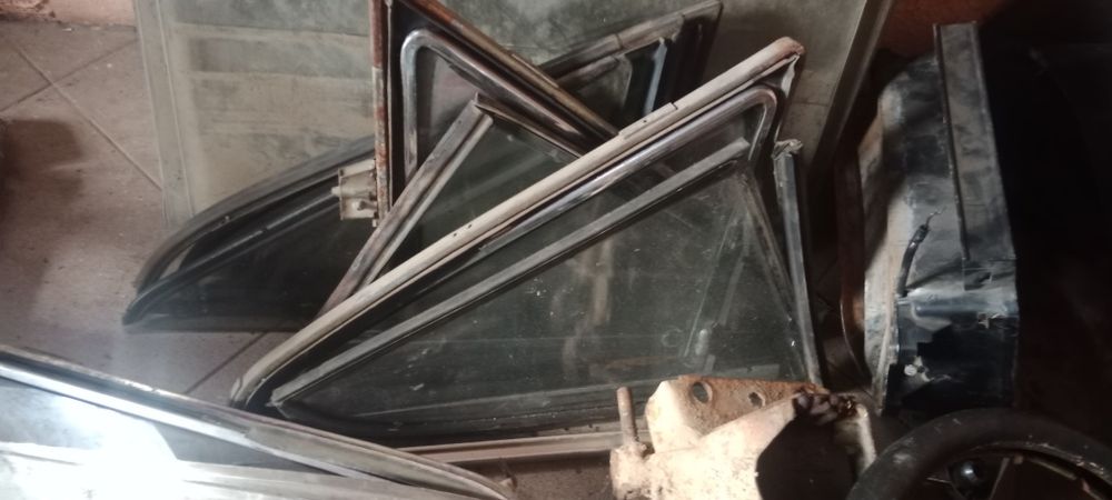 Комплект скла для дверей ваз.. два комплекта.