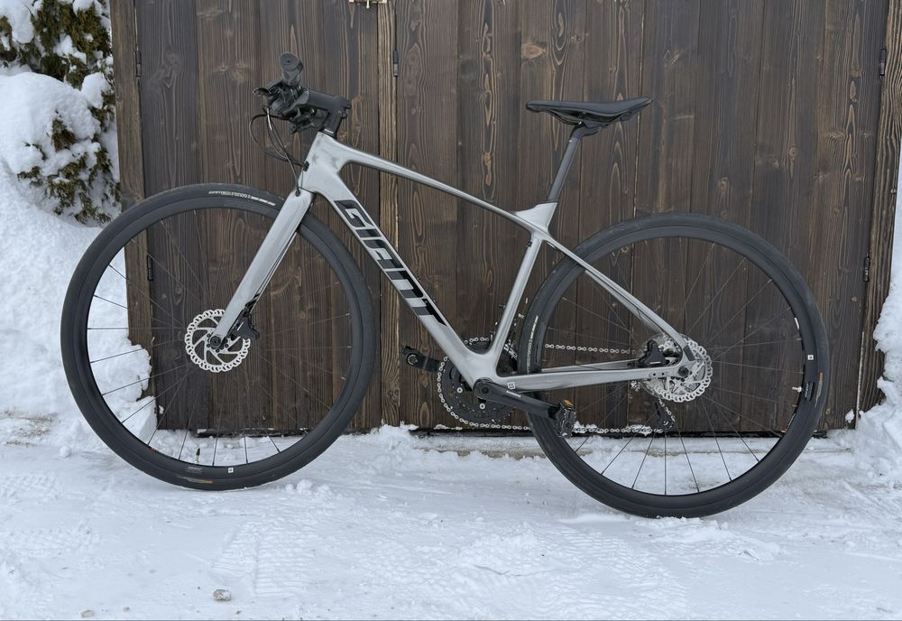 Karbonowy Giant FastRoad Advanced 2 2021 – rozmiar S