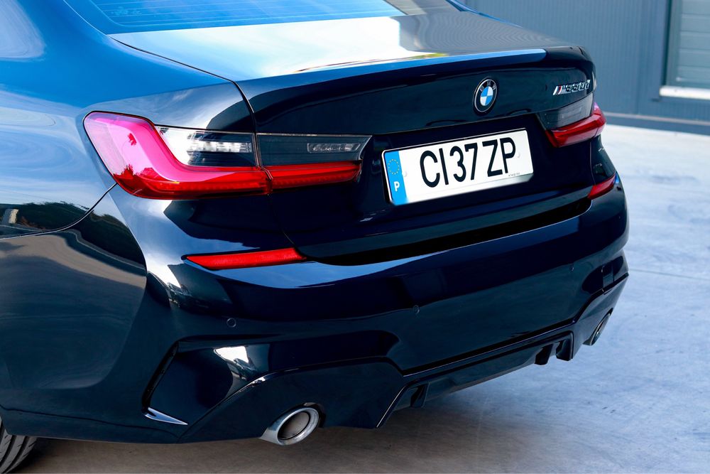 BMW 330dA Luxury — photo 4