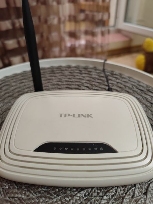 Роутер TP-LINK модель WR-740N