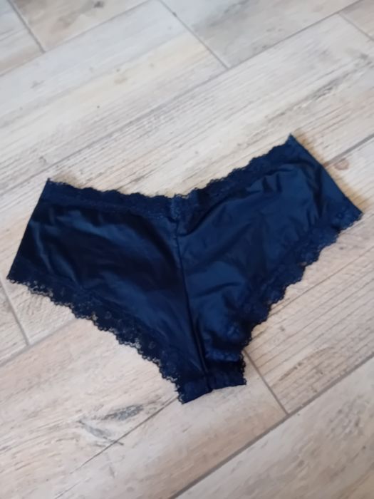 Triumph majtki figi damskie