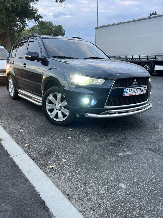 Mitsubishi Outlender XL