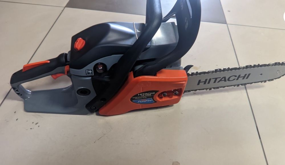 Бензопила Hitachi