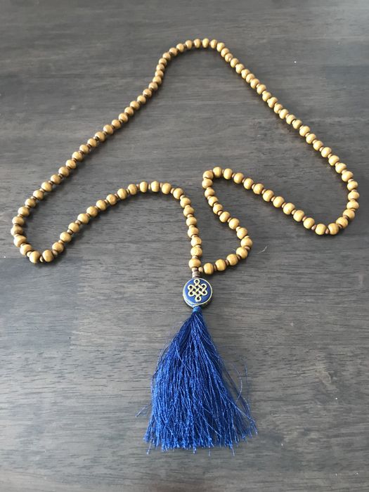 Colar Japamala de meditação Rudraksha Japa