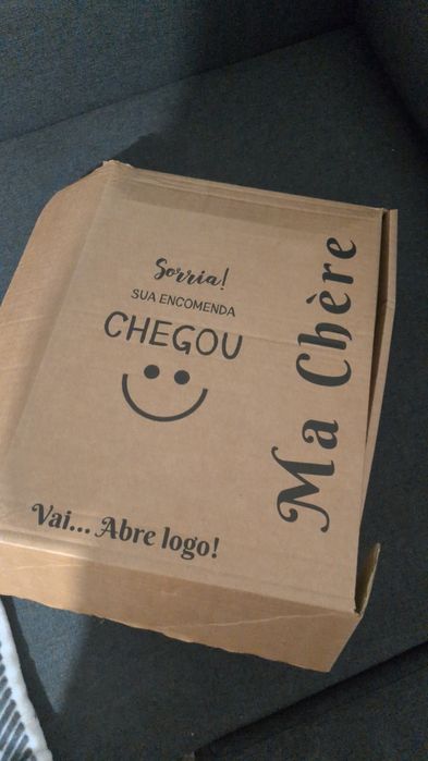 Lote de Cartão/Papelão para Proteção e Humidade - Ideal Limpezas