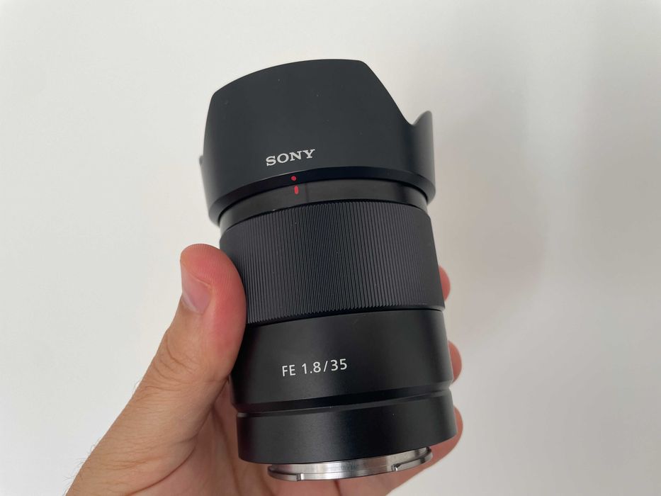 Sony FE 35mm f/1.8 (Full Frame) - como nova
