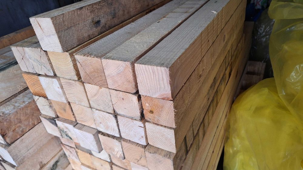 Kantówki, belki, krawędziaki, legary, słupki itp 7x7 cm. Dwie długości