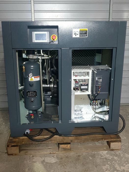 Kompresor śrubowy HQ 30 VS - 3200l/min