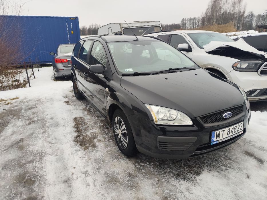 Ford Focus MK2 Kombi + Hak