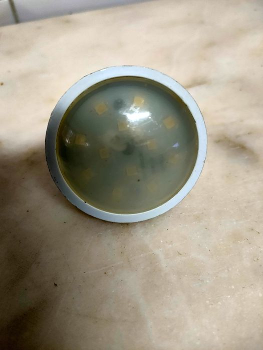 Lâmpada de baixo consumo usado em bom estado todos a funcionar