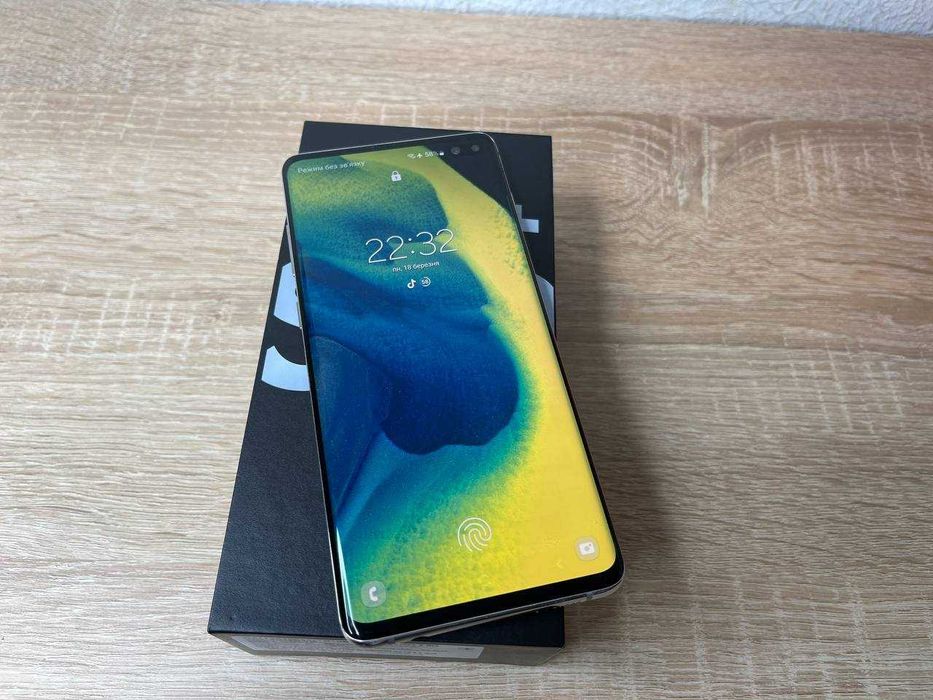 Samsung Galaxy S10+ plus Exynos 8 GB 128gb офіційний