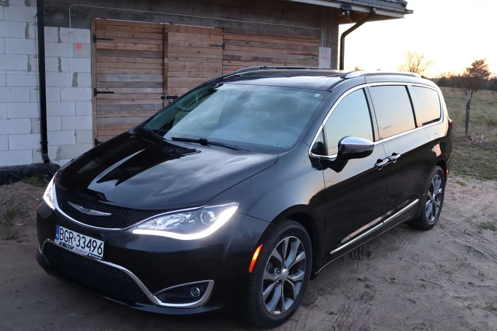 Chrysler Pacifica Limited odkurzacz panorama wentylowane fotele